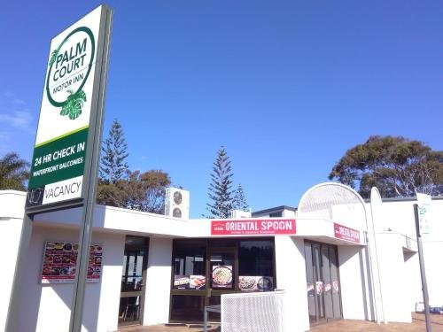 Palm Court Motor Inn 