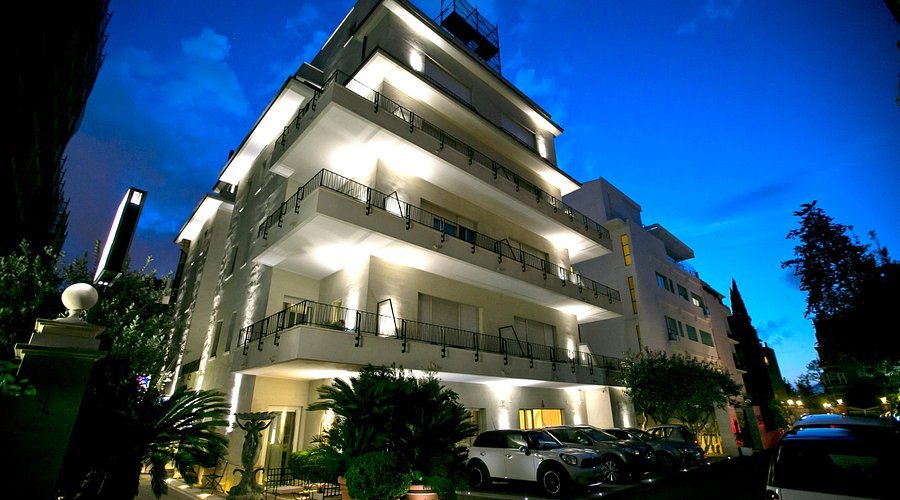 Hotel Rivoli Italy