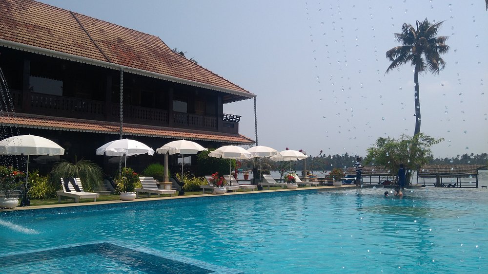 Sea Lagoon Health Resort Cherai